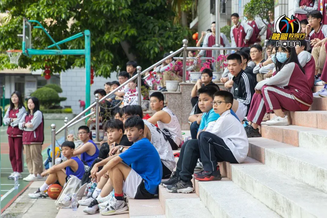 刻苦训练篮球时如何避免受伤的建议_1